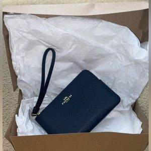 Navy Coach wristlet NWT